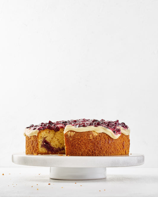 Blueberry crumble cake